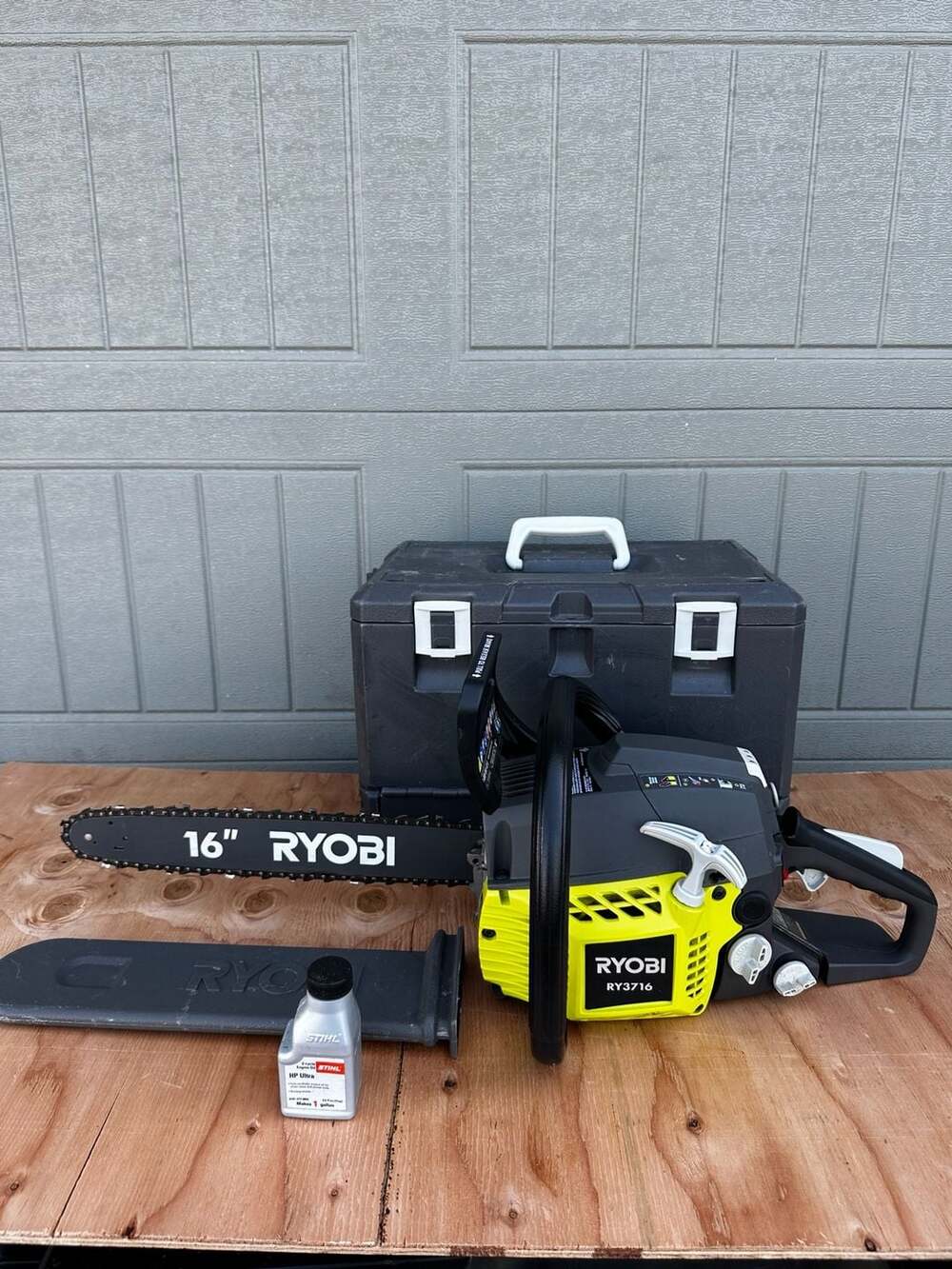 EUC Ryobi RY3716 16-Inch 38cc Gas Chainsaw with Carrying Case